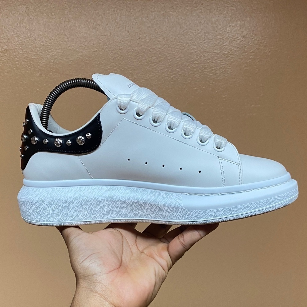 Alexander McQueen Oversized Sneakers “White Studd” EU 40 Women’s Size 10 - Picture 7 of 17